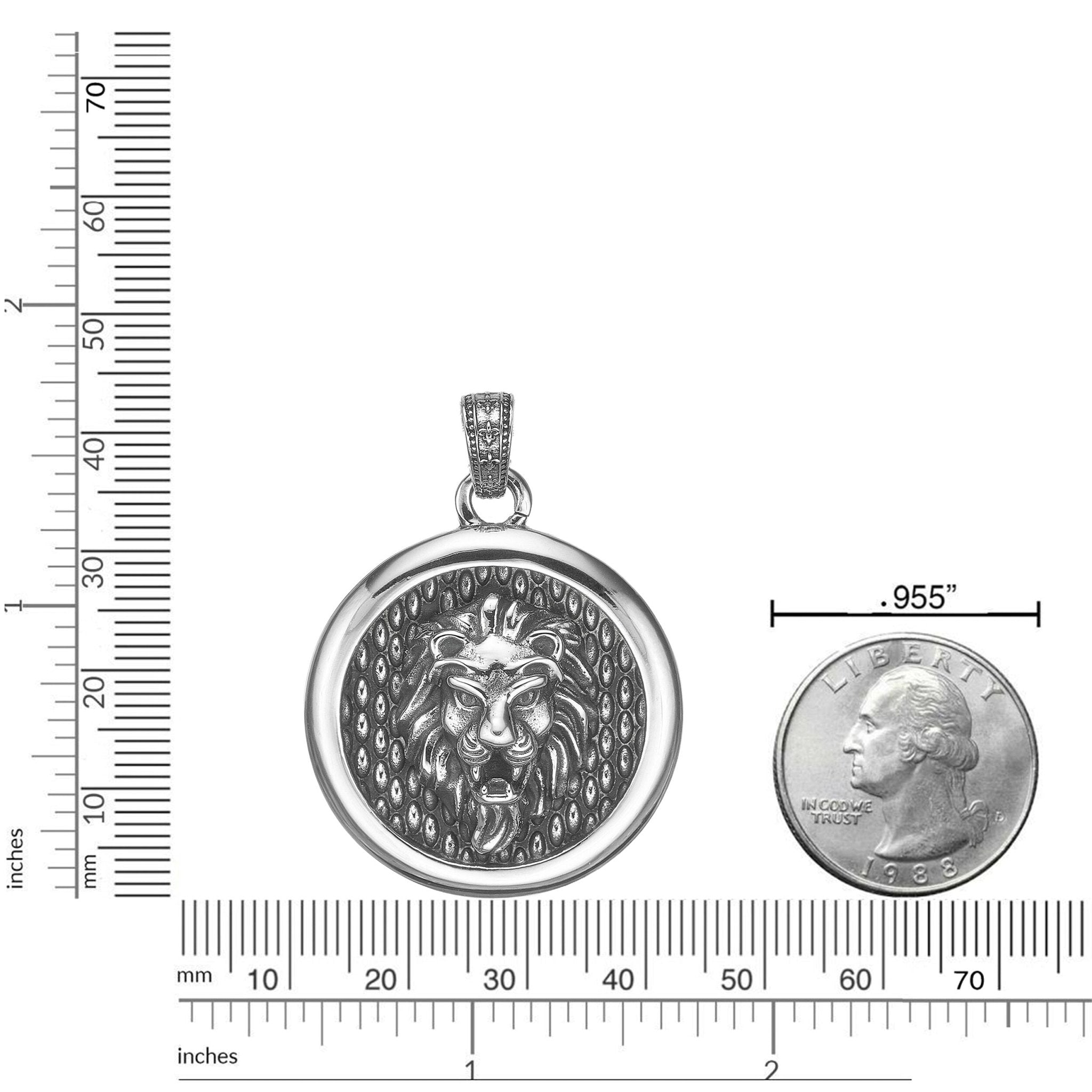 Lion's Head Round Medallion Pendant 